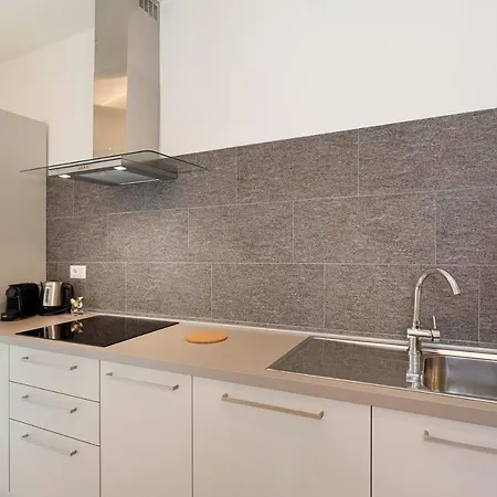 Felix 10 斯特雷萨